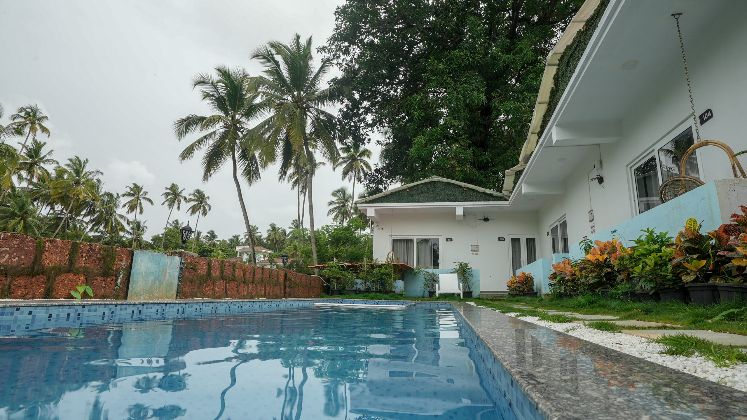 best budget-friendly beach resort in North Goa