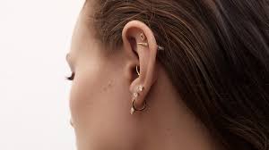 Explore the World of Minimalist Earrings