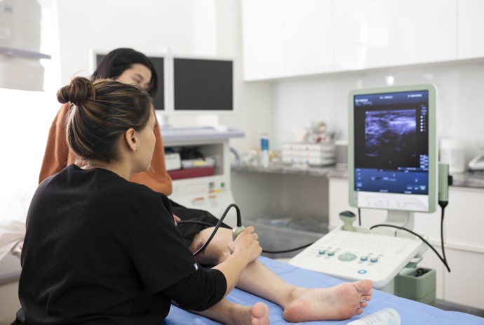 what do vein centers do